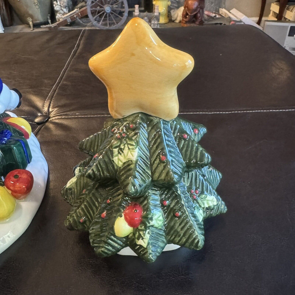 Vintage 13.5” Christmas tree Ceramic cookie jar w/snowmen presents birdhouses - Picture 4 of 16